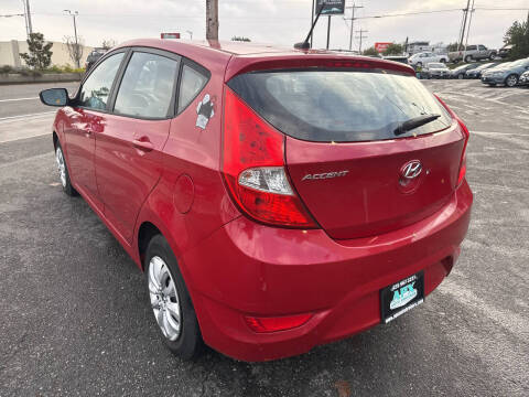 2012 Hyundai Accent GS