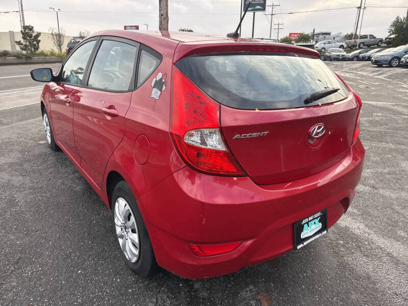 2012 Hyundai Accent GS