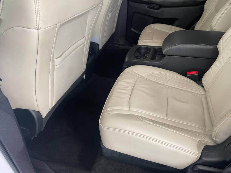 2019 Ford Explorer Platinum