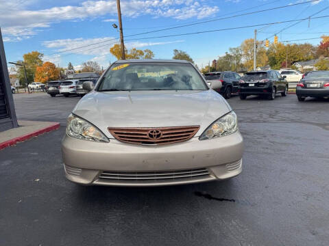 2005 Toyota Camry LE