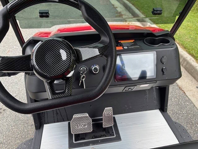 2025 Solana Forward Facing 4 Golf Cart XA