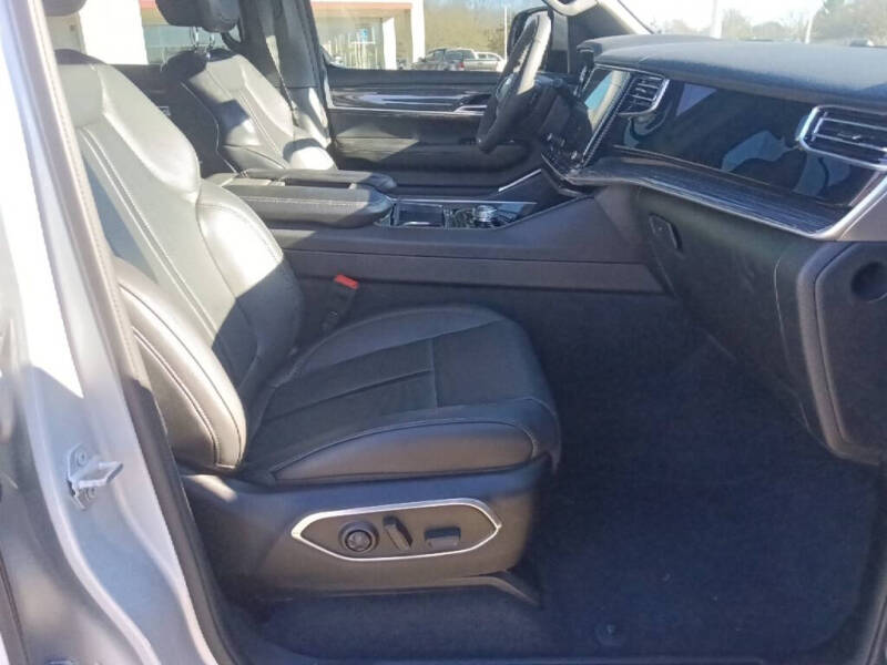 2022 Jeep Wagoneer Series II