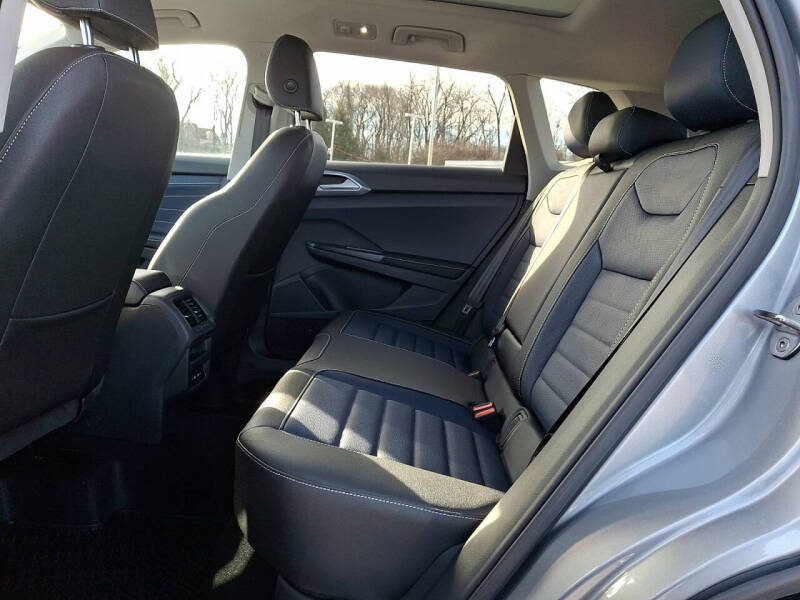 2026 Volkswagen Taos SEL 4Motion