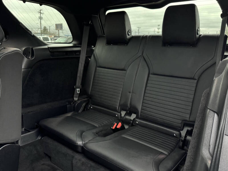 2023 Land Rover Discovery P360 S R-Dynamic