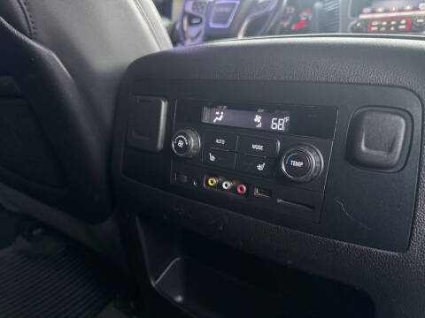 2015 GMC Yukon XL SLT