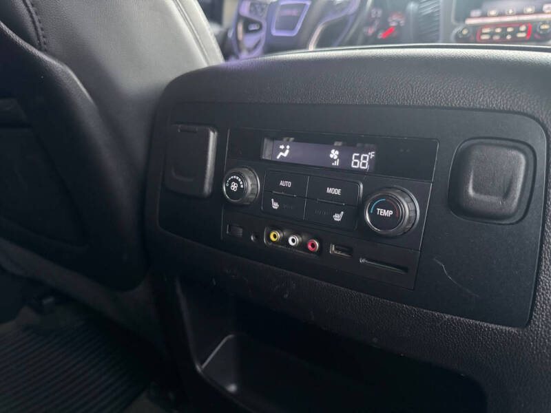 2015 GMC Yukon XL SLT