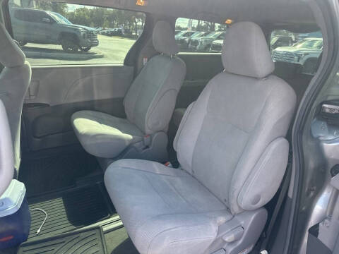 2017 Toyota Sienna L 7-Passenger