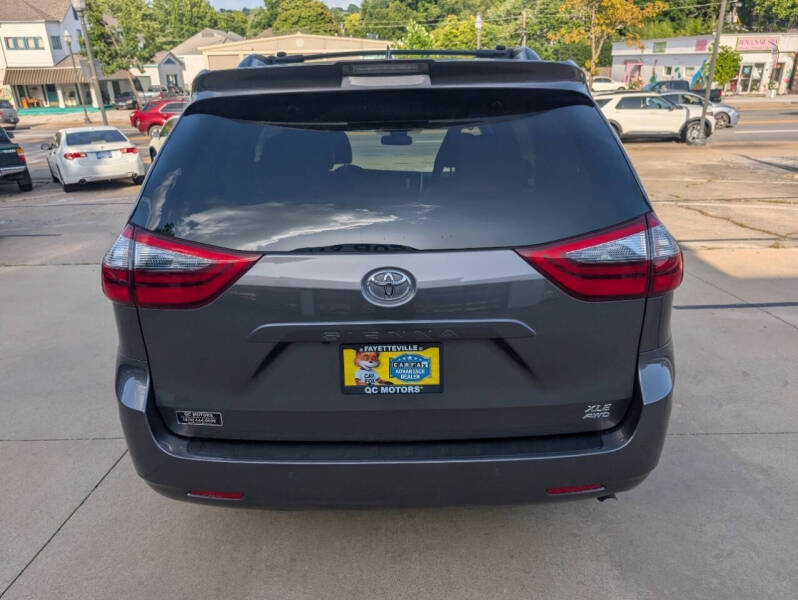 2020 Toyota Sienna XLE 7-Passenger
