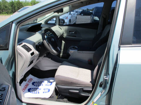 2015 Toyota Prius v Three
