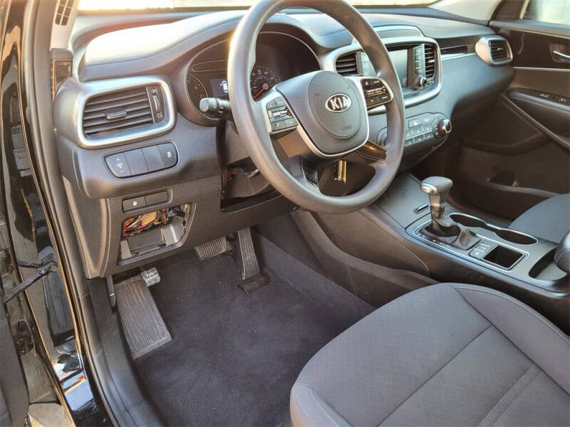 2020 Kia Sorento LX V6