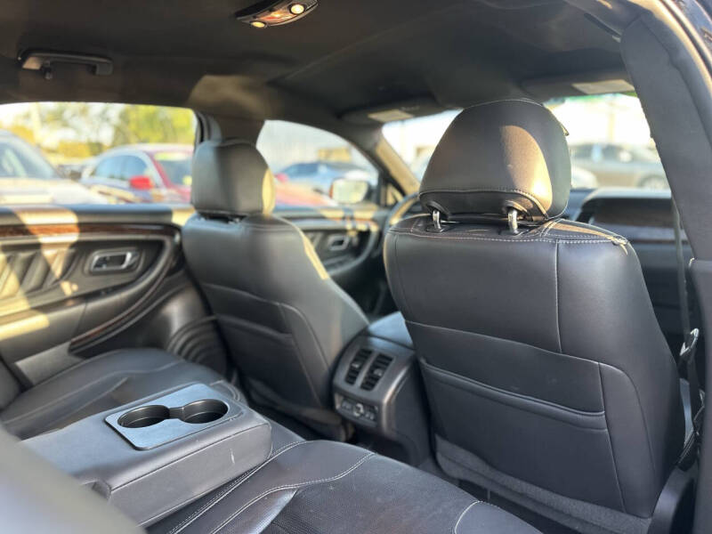 2019 Ford Taurus Limited