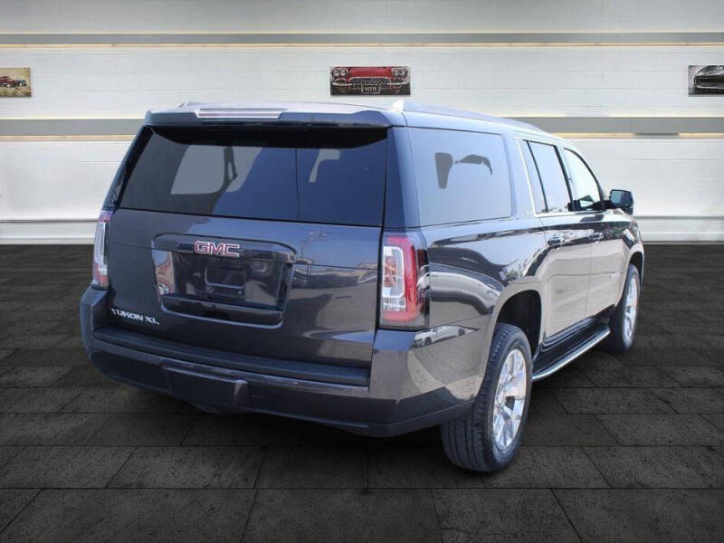 2017 GMC Yukon XL SLE