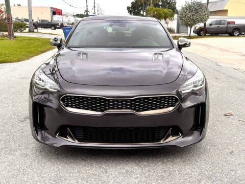 2022 Kia Stinger GT1