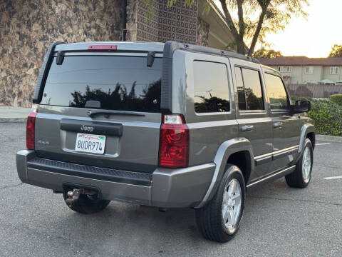 2007 Jeep Commander Sport