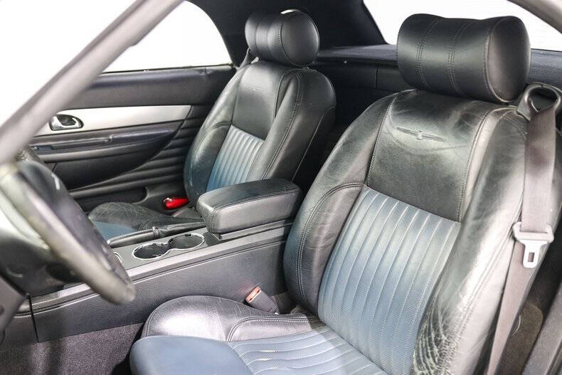 2005 Ford Thunderbird Deluxe