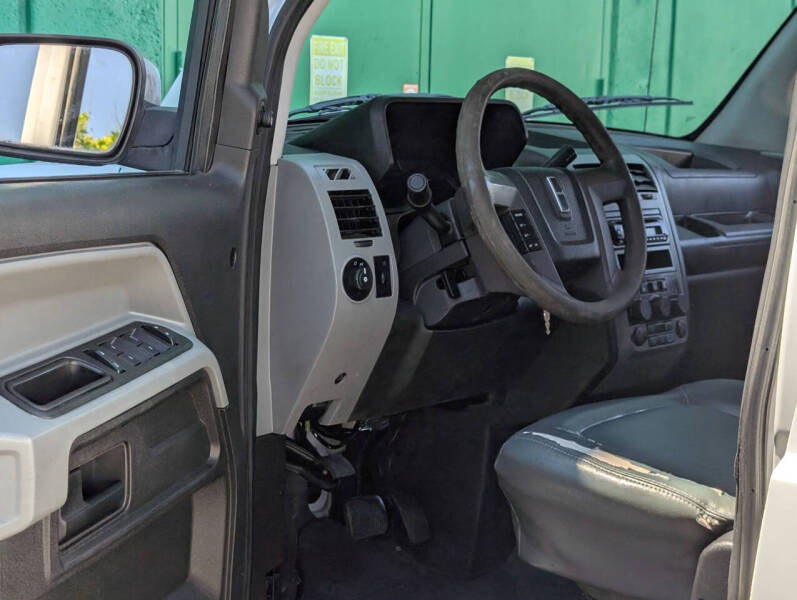 2014 AM General MV-1