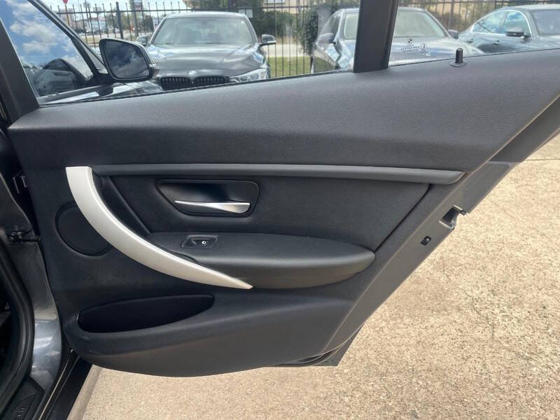 2014 BMW 3 Series 320i