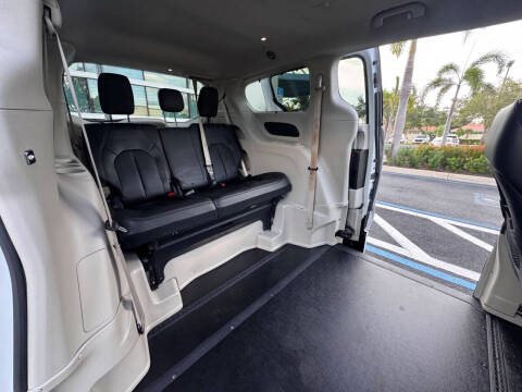 2018 Chrysler Pacifica Touring L