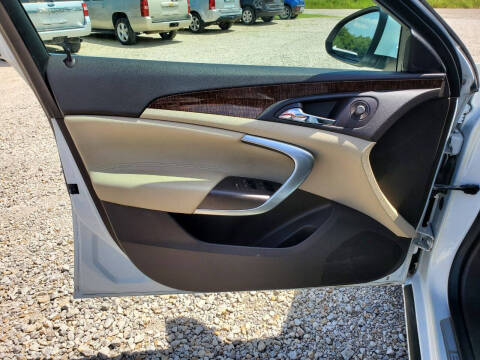 2012 Buick Regal Premium 1