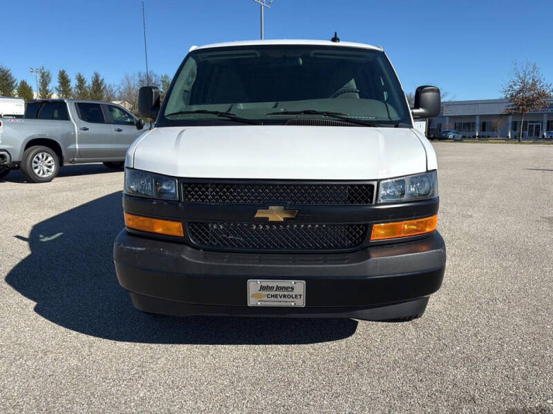 2025 Chevrolet Express 2500