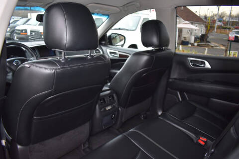 2016 Nissan Pathfinder SL