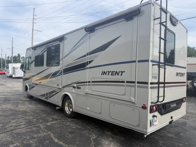 2020 Winnebago INTENT