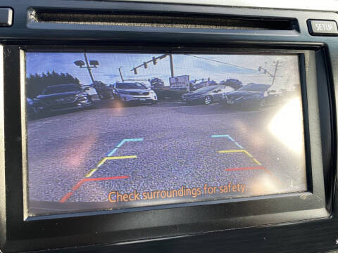 2013 Toyota Camry Hybrid LE