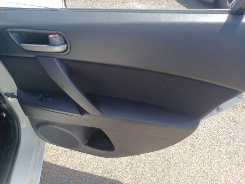 2013 Mazda MAZDA3 i Touring