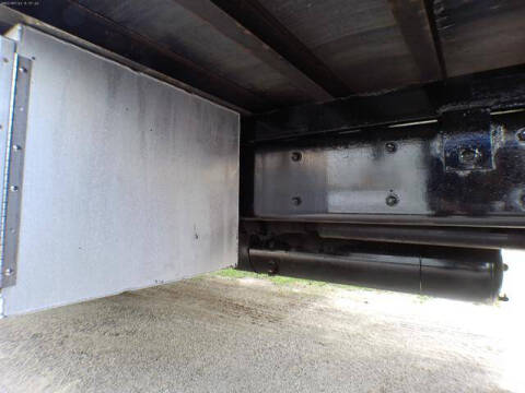 2018 Freightliner M2 106