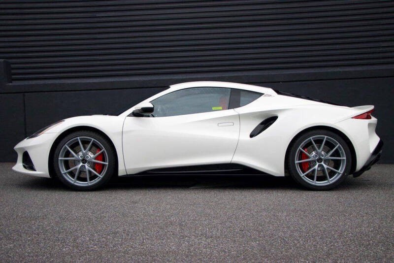 2025 Lotus Emira V6 Base