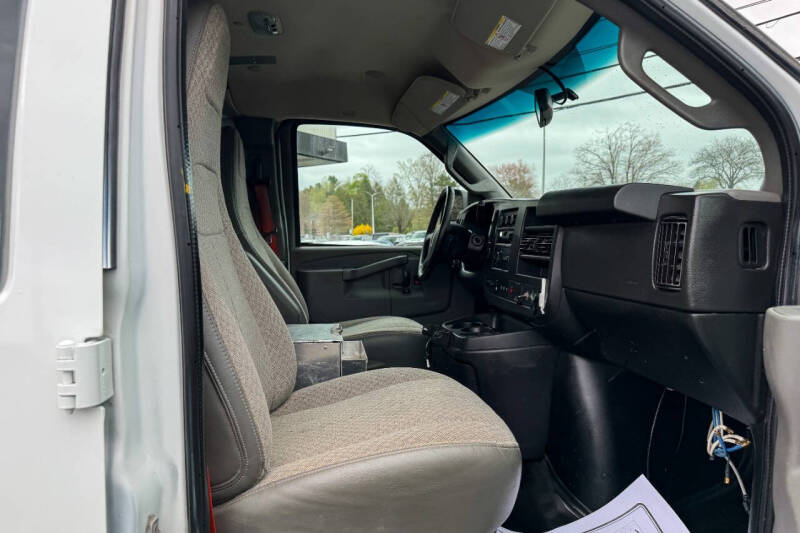 2020 Chevrolet Express 2500