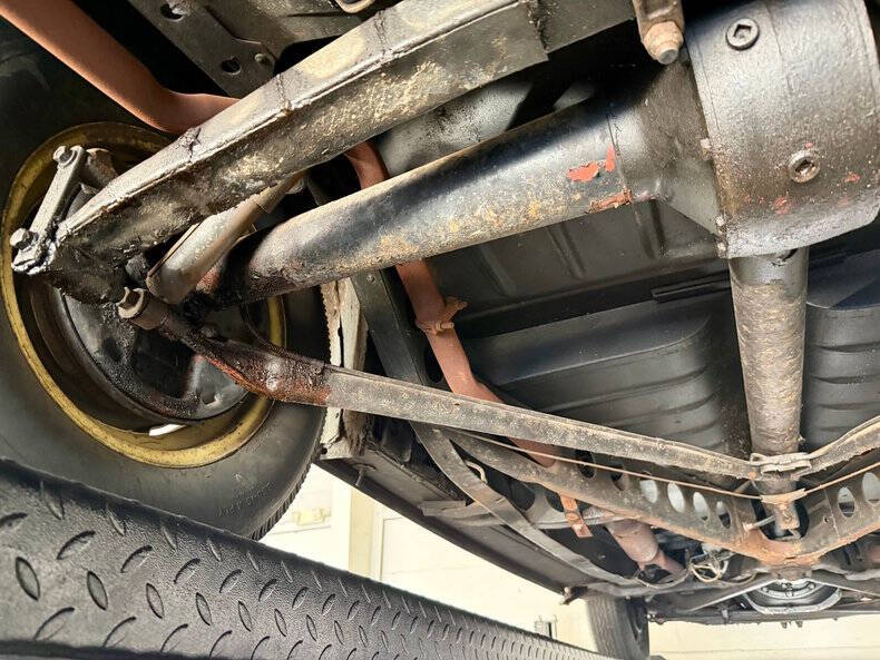 1948 Ford Super Deluxe