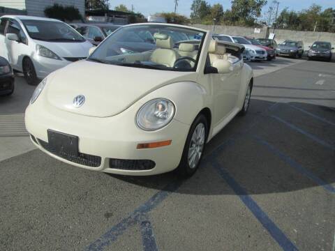2010 Volkswagen New Beetle Convertible for sale at Unique Plaza Auto Sales in Sacramento CA