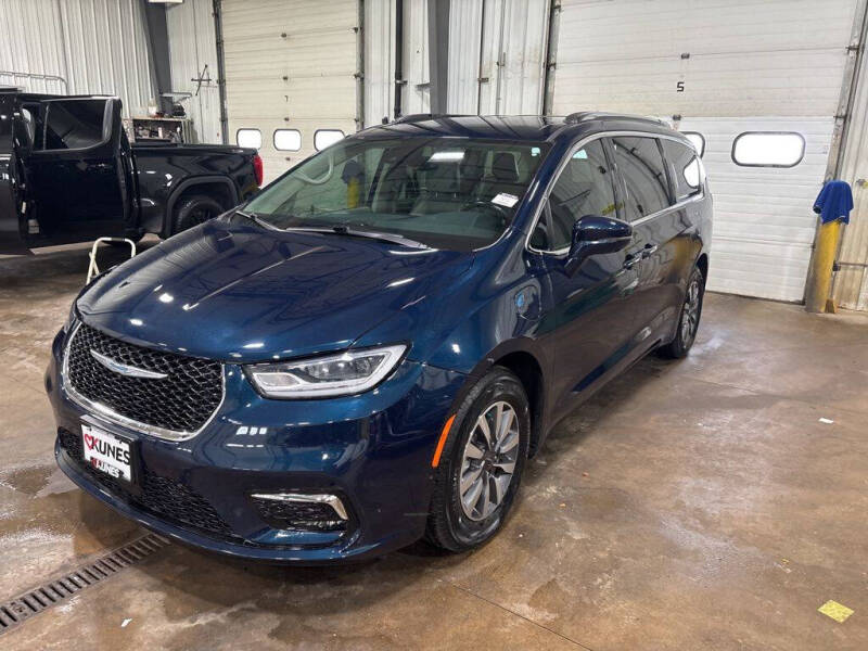 2021 Chrysler Pacifica Hybrid Touring L