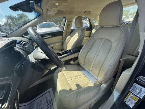 2013 Lincoln MKZ