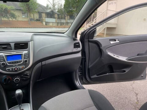 2013 Hyundai Accent GS