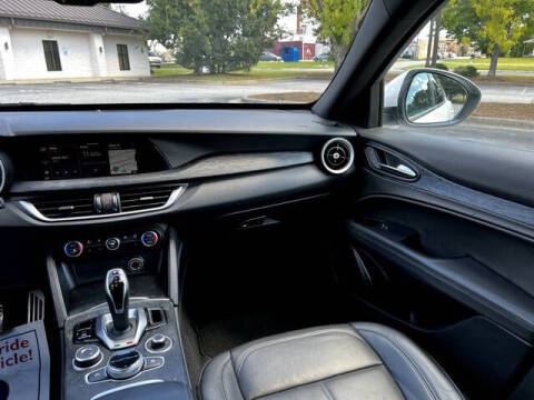 2022 Alfa Romeo Stelvio Sprint