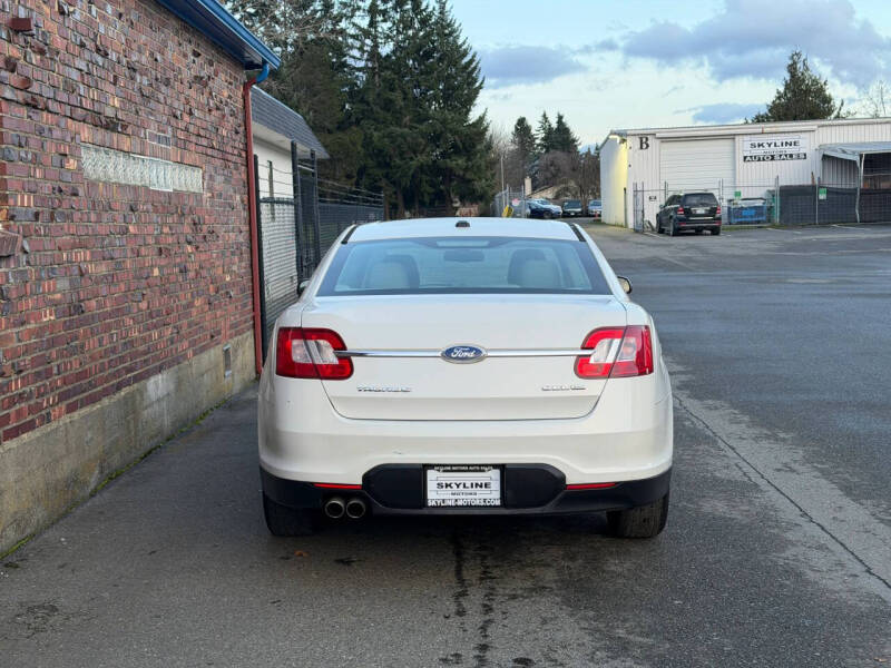 2011 Ford Taurus SEL