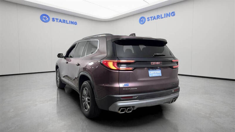 2025 GMC Acadia Elevation