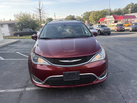 2018 Chrysler Pacifica Touring L