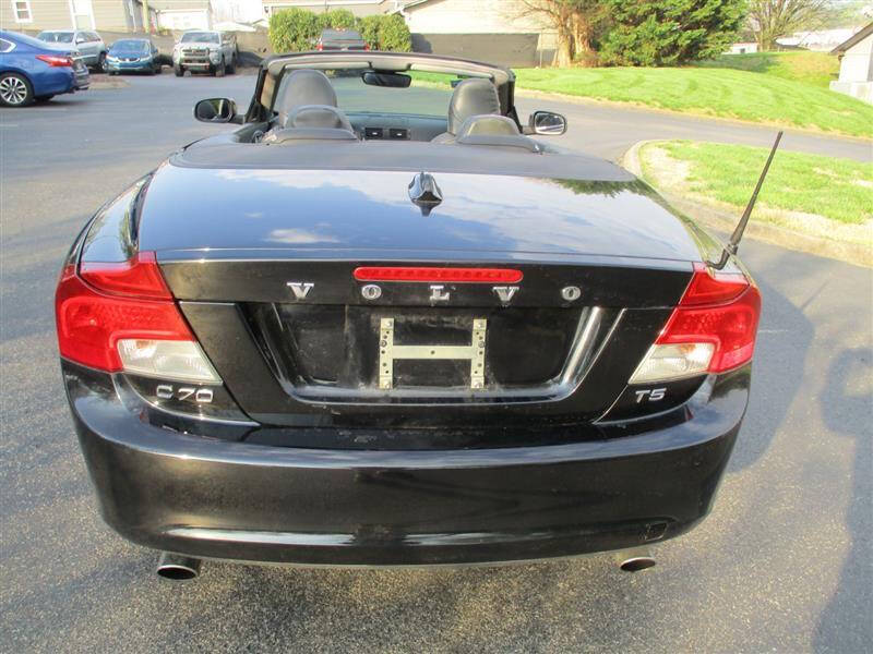 2011 Volvo C70 T5