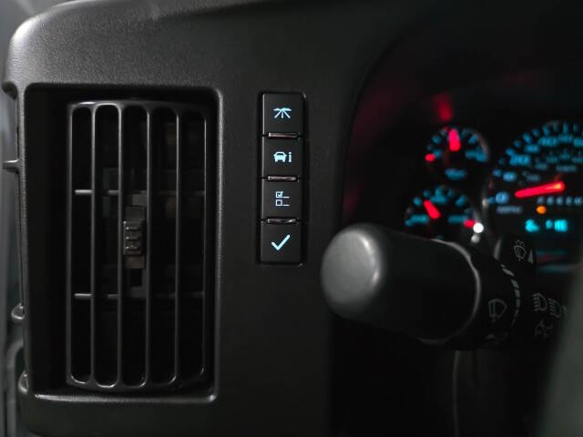 2023 GMC Savana 2500