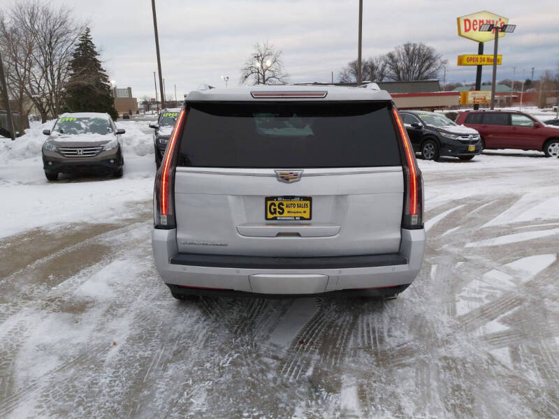 2017 Cadillac Escalade Luxury