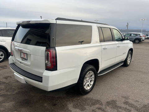 2017 GMC Yukon XL SLT