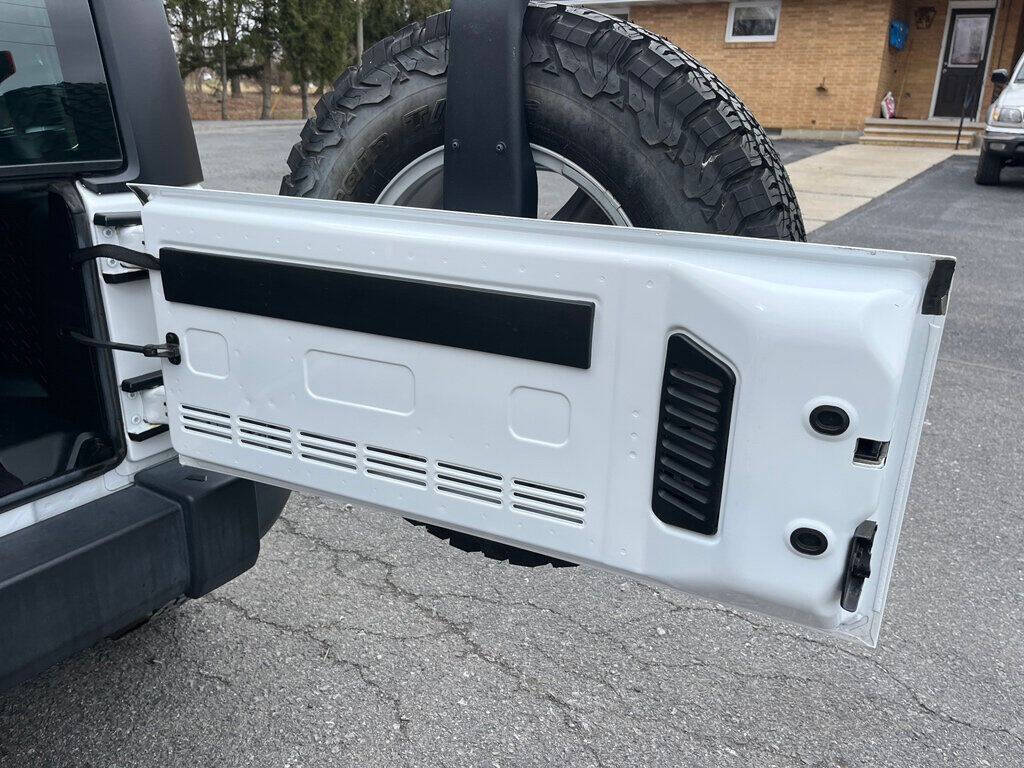 2017 Jeep Wrangler 34
