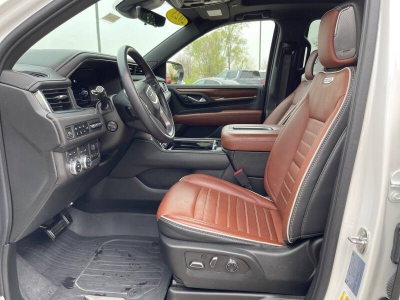 2023 GMC Yukon XL Denali Ultimate