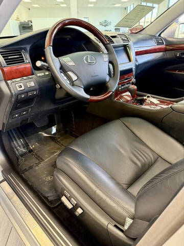2007 Lexus LS 460