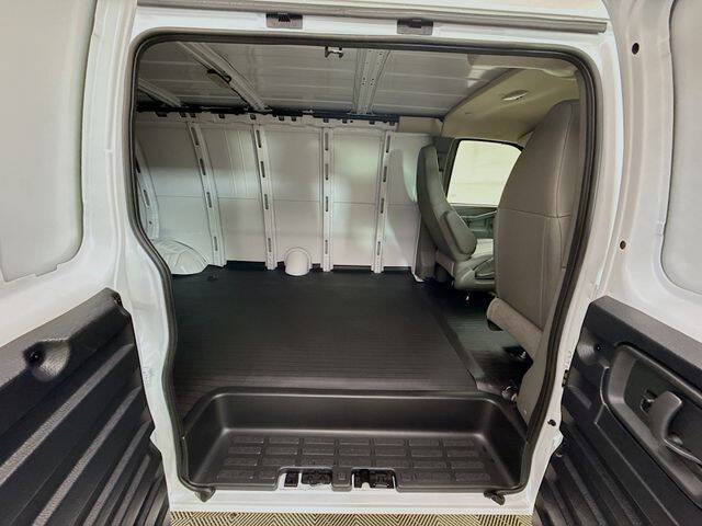 2026 Chevrolet Express 2500