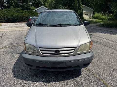2002 Toyota Sienna LE