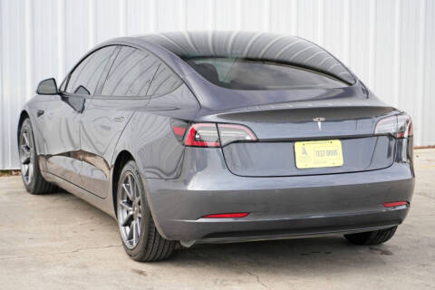 2021 Tesla Model 3 Standard Range Plus